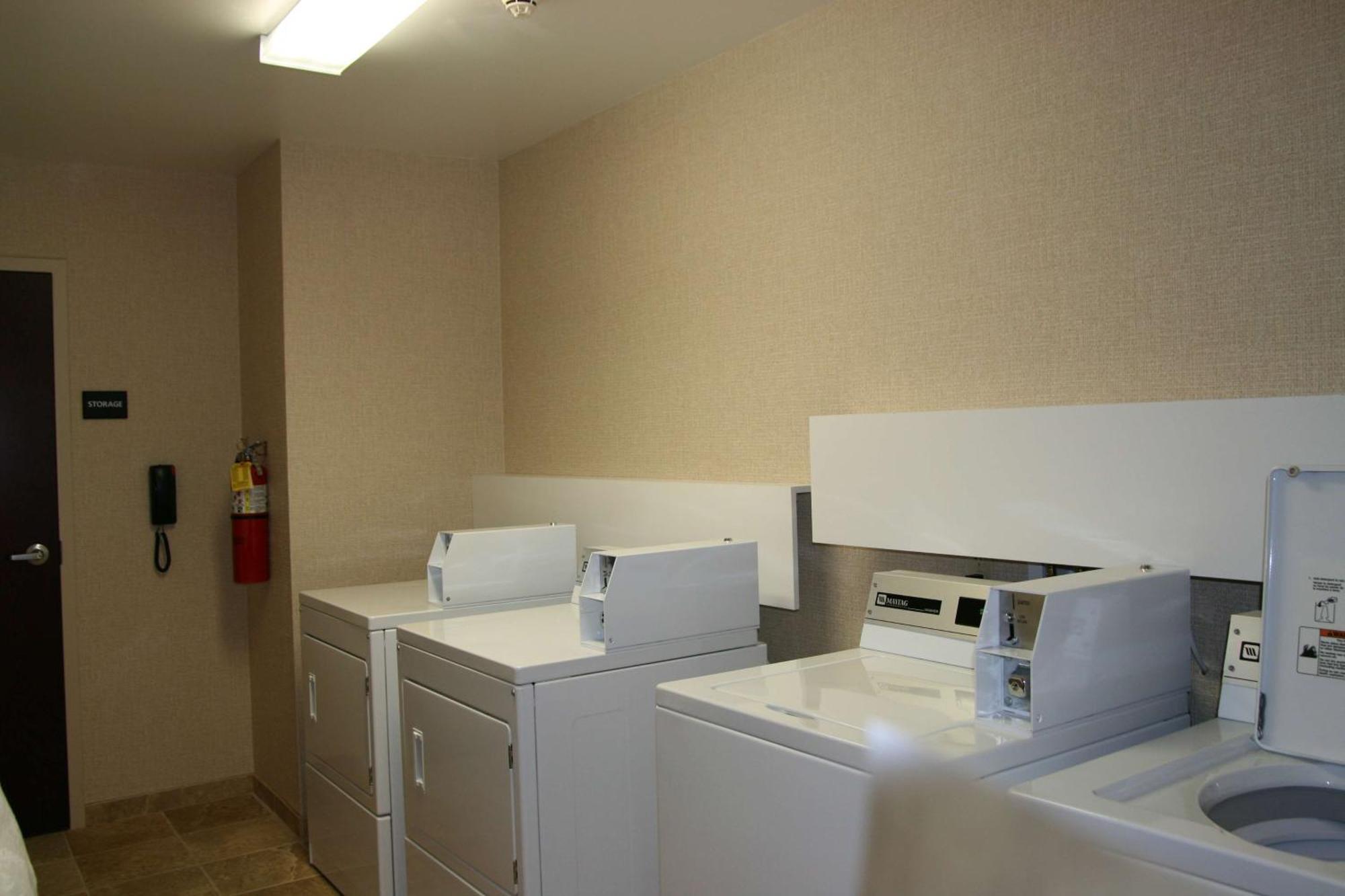 Hampton Inn & Suites Cleveland-Ментор Екстер'єр фото